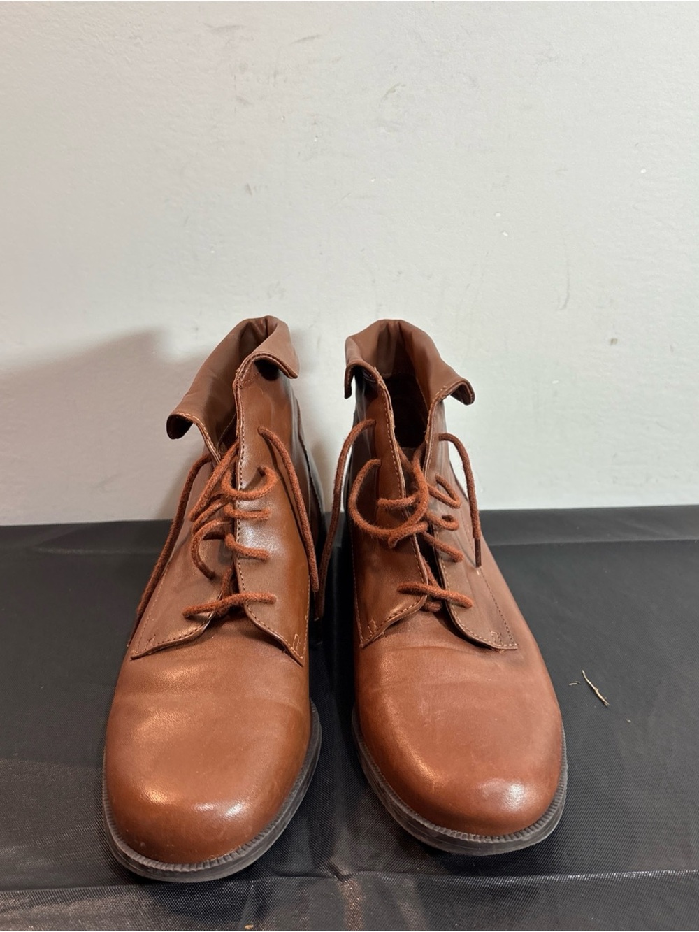 St.Johns Bay Women’s Brown Leather Lace-Up Boots. 9/15